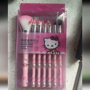 New Hello Kitty makeup brushes